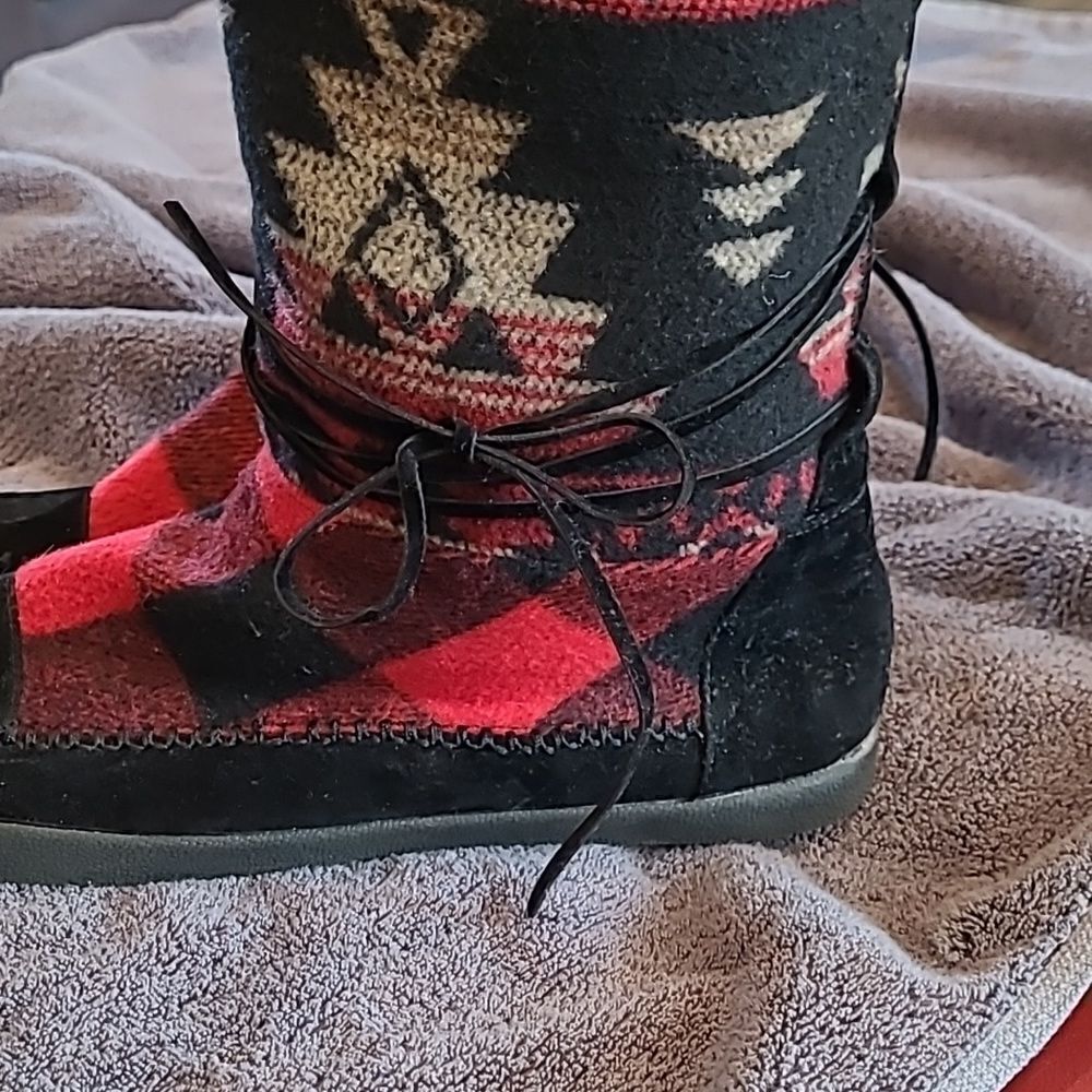Madden Girl Aztec Boots - Picture 3 of 9